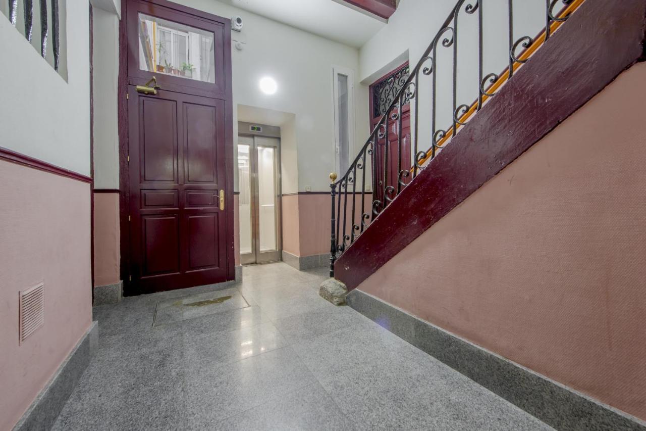 מדריד Nuevo Apt De 7 Pax En El Corazon De Malasana מראה חיצוני תמונה